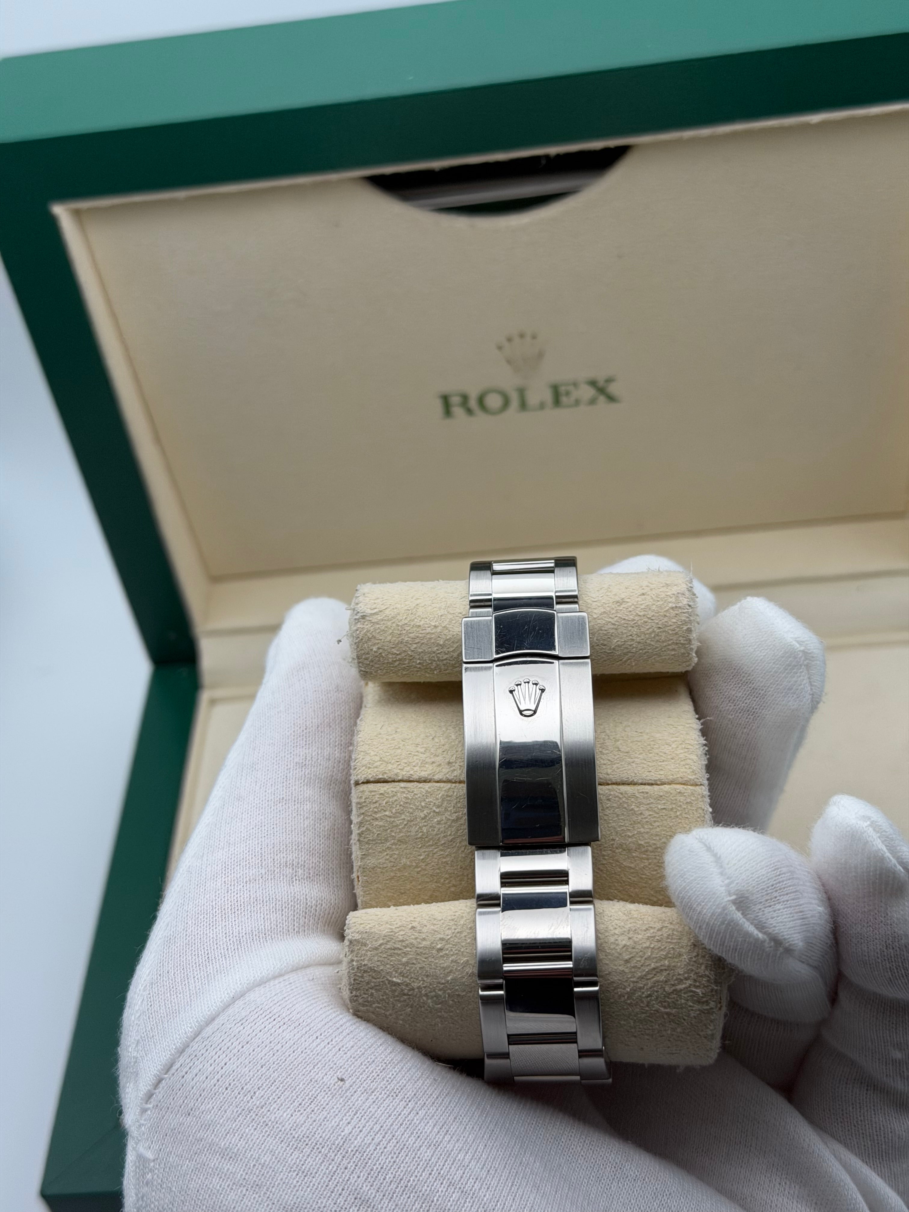 2019 Rolex Datejust 41mm Ref. 126334 | Sunburst Blue Stick Dial | Full Set |